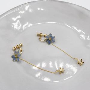 star flowerピアス（blue）
