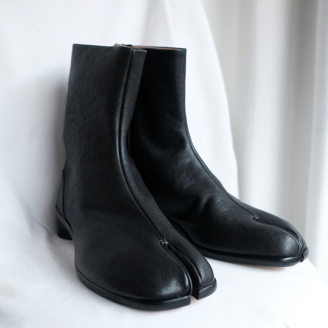 Maison Margiela CAMEL LEATHER TABI BOOTS