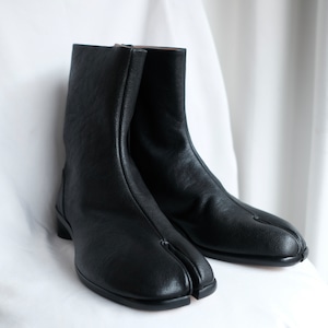 Maison Margiela CAMEL LEATHER TABI BOOTS