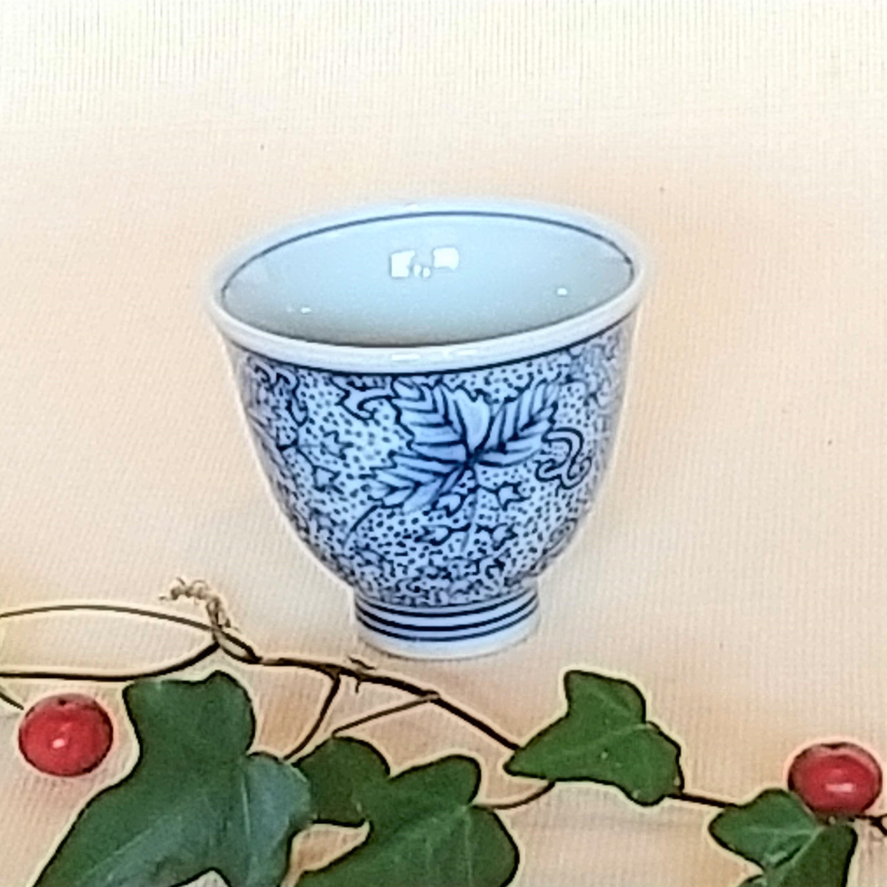 伐太郎窯 染付 桐紋 玉露煎茶 | 有田焼作家の作品が買えるお店
