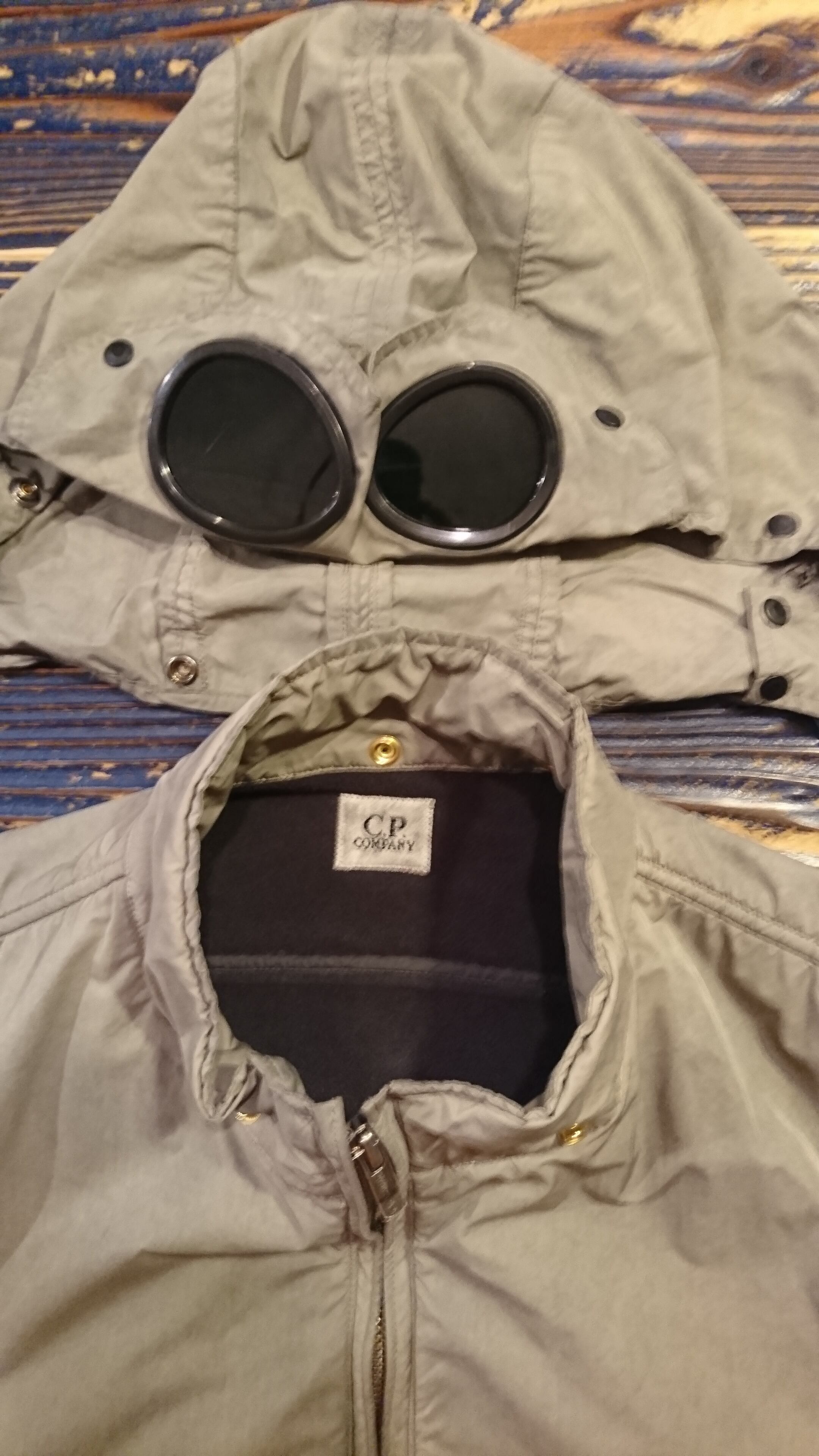 c.p.company goggle jacket