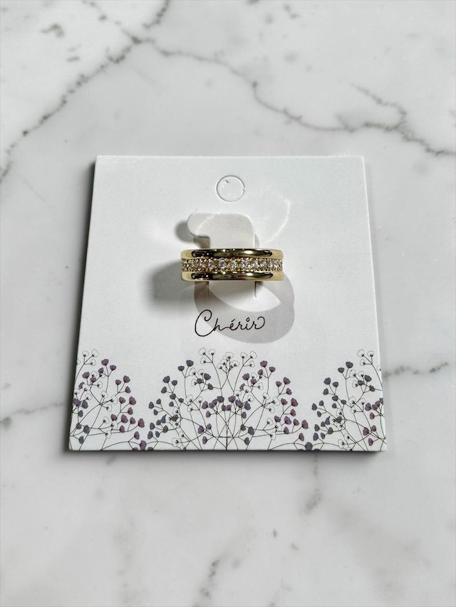 Aurelia Line Ring（オーレリア・ラインリング） ― 輝きが未来を引き寄せる、運命の光の軌道  ―