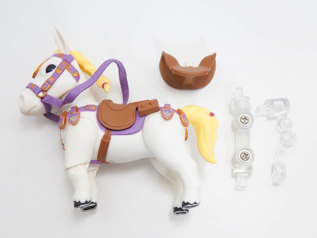 再入荷（Ａ−ランク）【1212】 ゼルダ ブレス オブ ザ ワイルドVer. 小物パーツ 王家の白馬　ねんどろいど