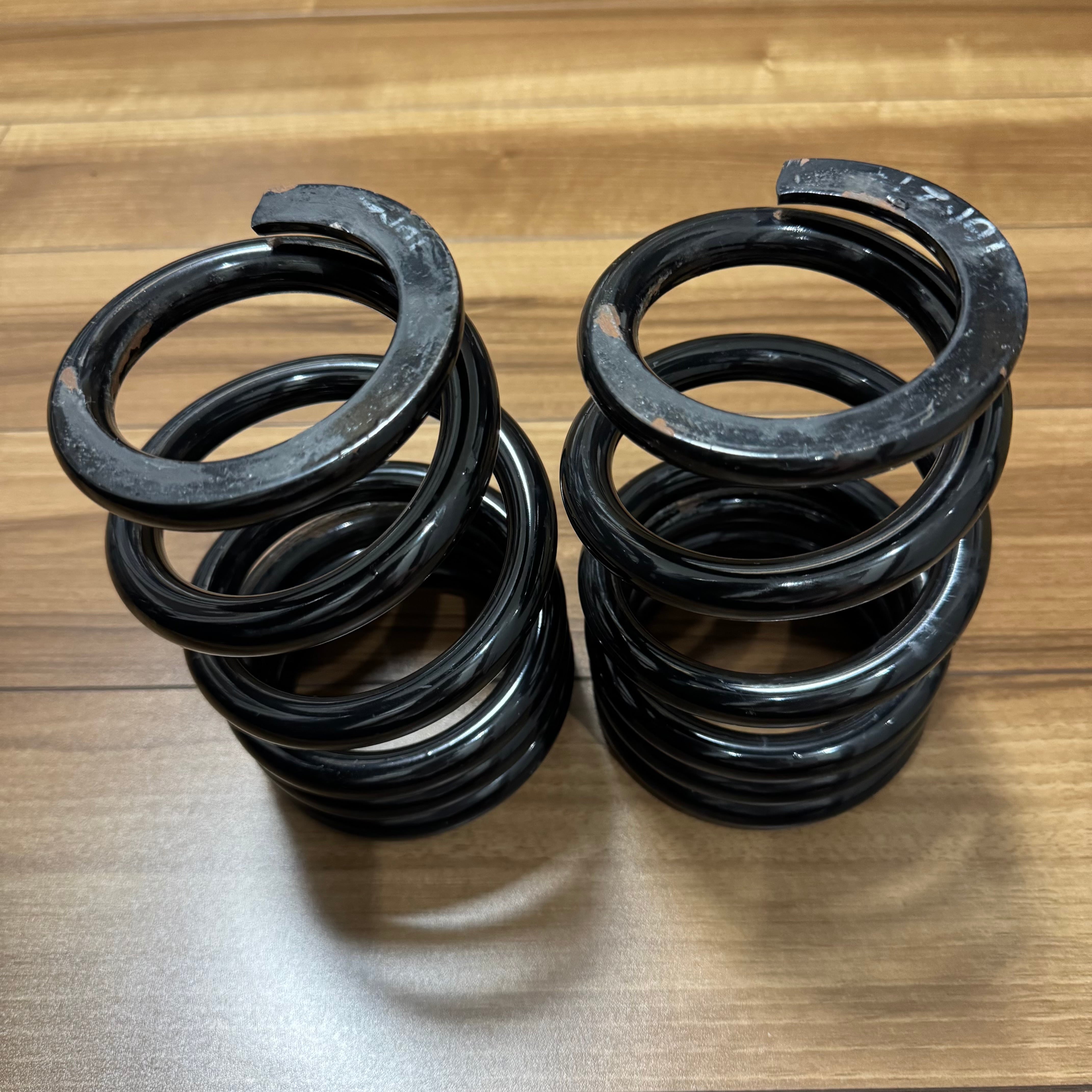 THE STEEZ 車高調 HV37 THE STEEZ 車高調 HV37