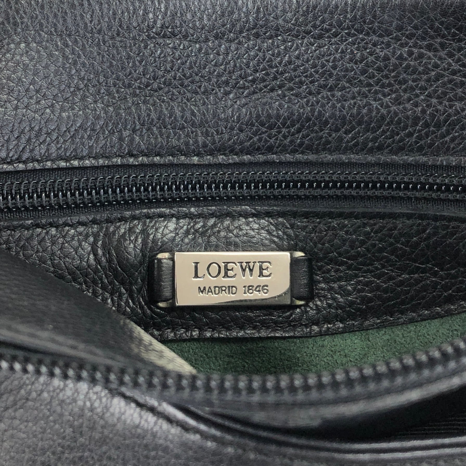 LOEWE ロエベ ショルダーバッグ ブラック アナグラム レザー ワン