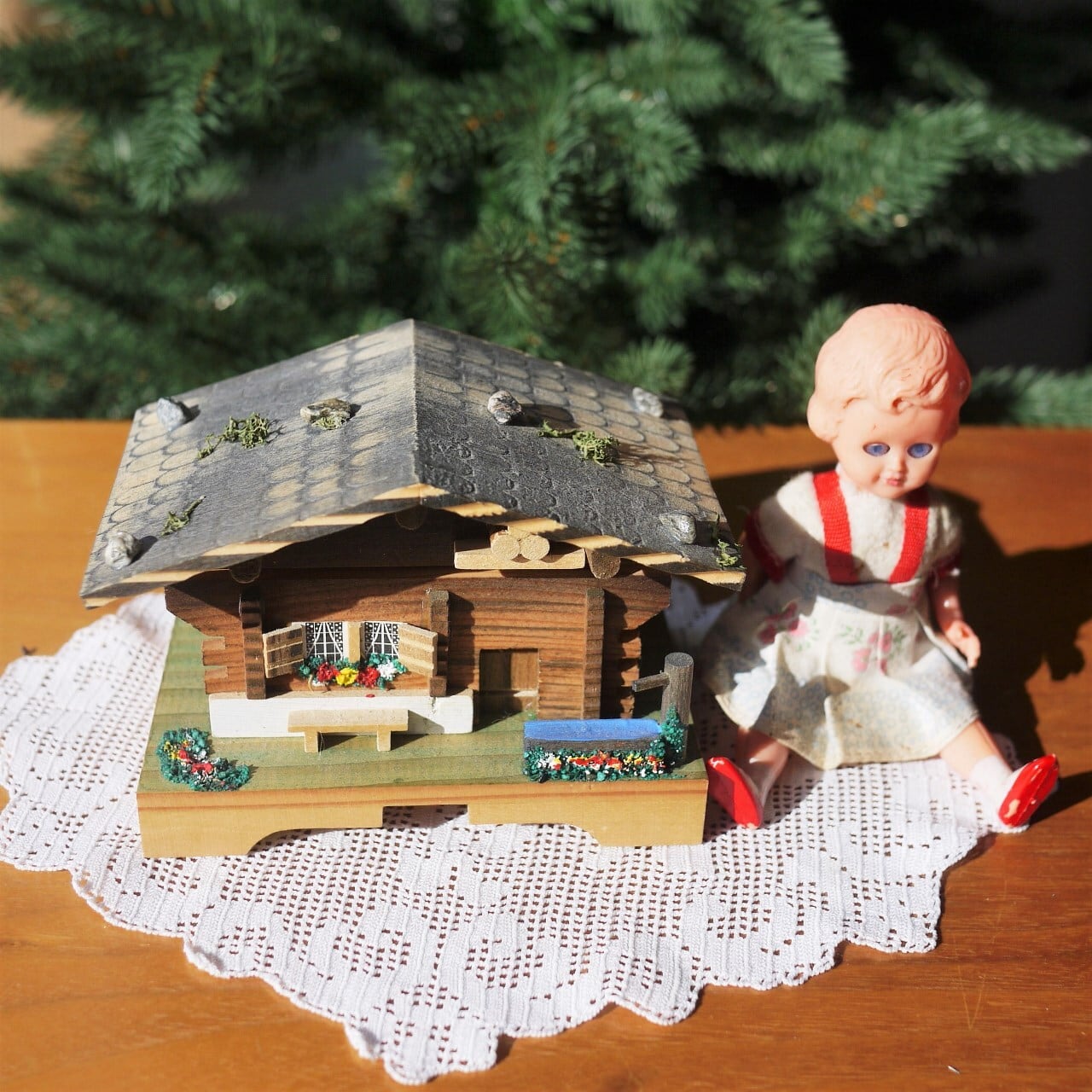 スイス アルペンシャレー 山小屋木箱小物入れ