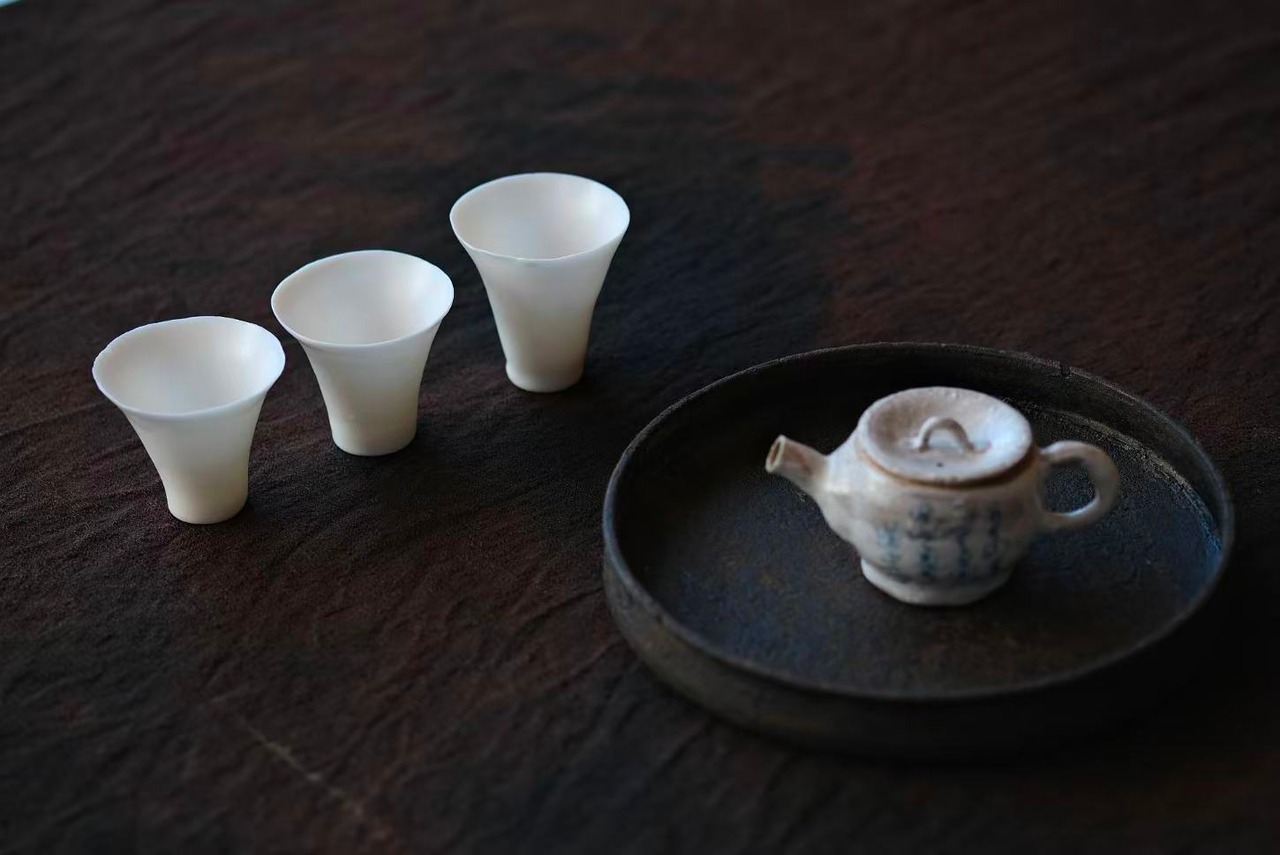 李雅雯 Li Iawen - 白磁茶杯 cup