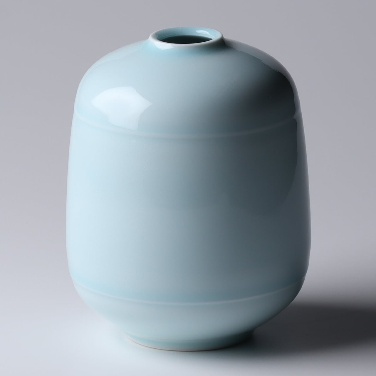 青白磁 花瓶 セット 中型 花瓶・花器 | 有田焼 白磁・青磁 佳秀窯 西山