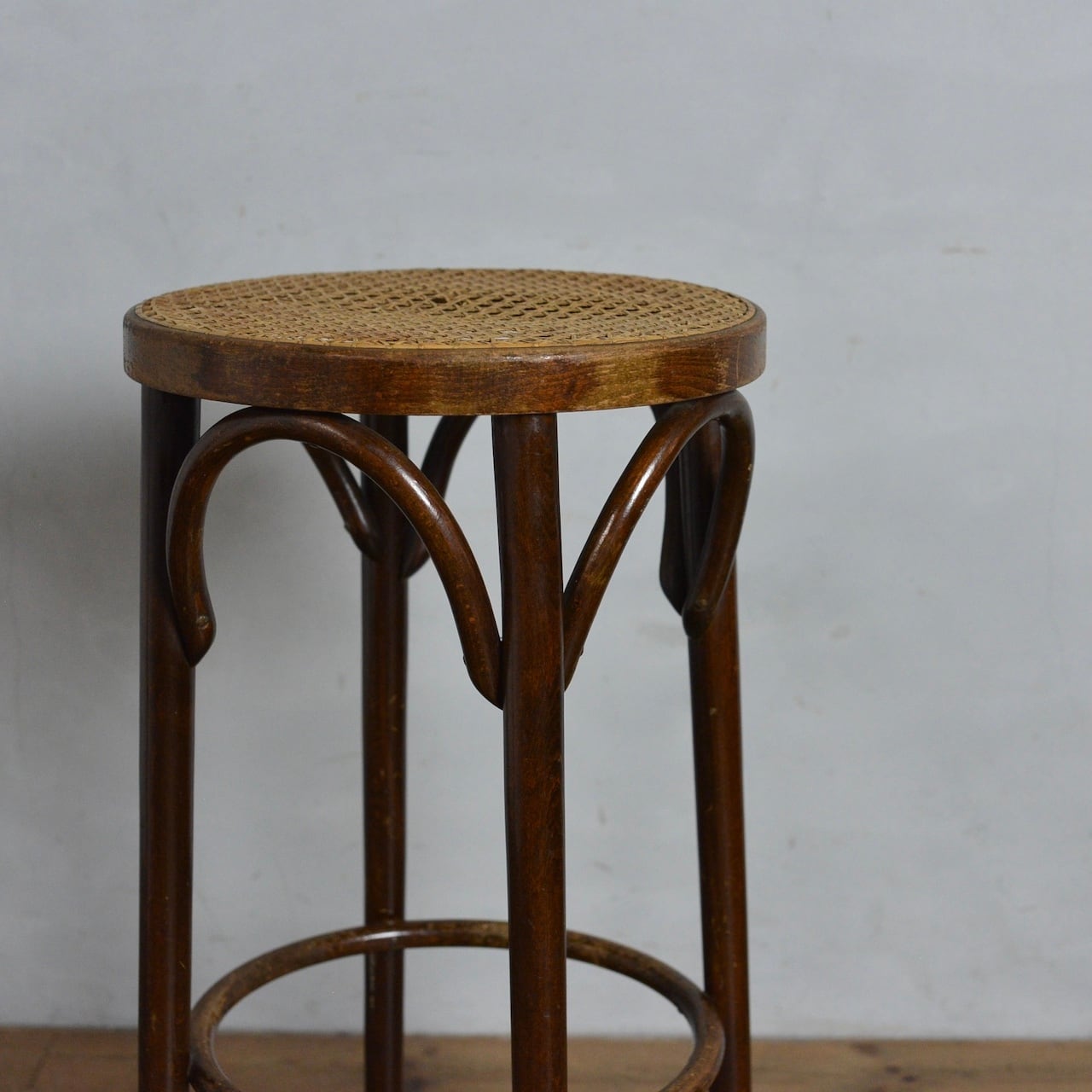 Bentwood Stool /  ベントウッドスツール【A】〈トーネット・THONET・曲木・カウンターチェア・ハイスツール・籐・ラタン・アンティーク・ヴィンテージ〉112310 |  SHABBY'S MARKETPLACE　アンティーク・ヴィンテージ 家具や雑貨のお店 powered by