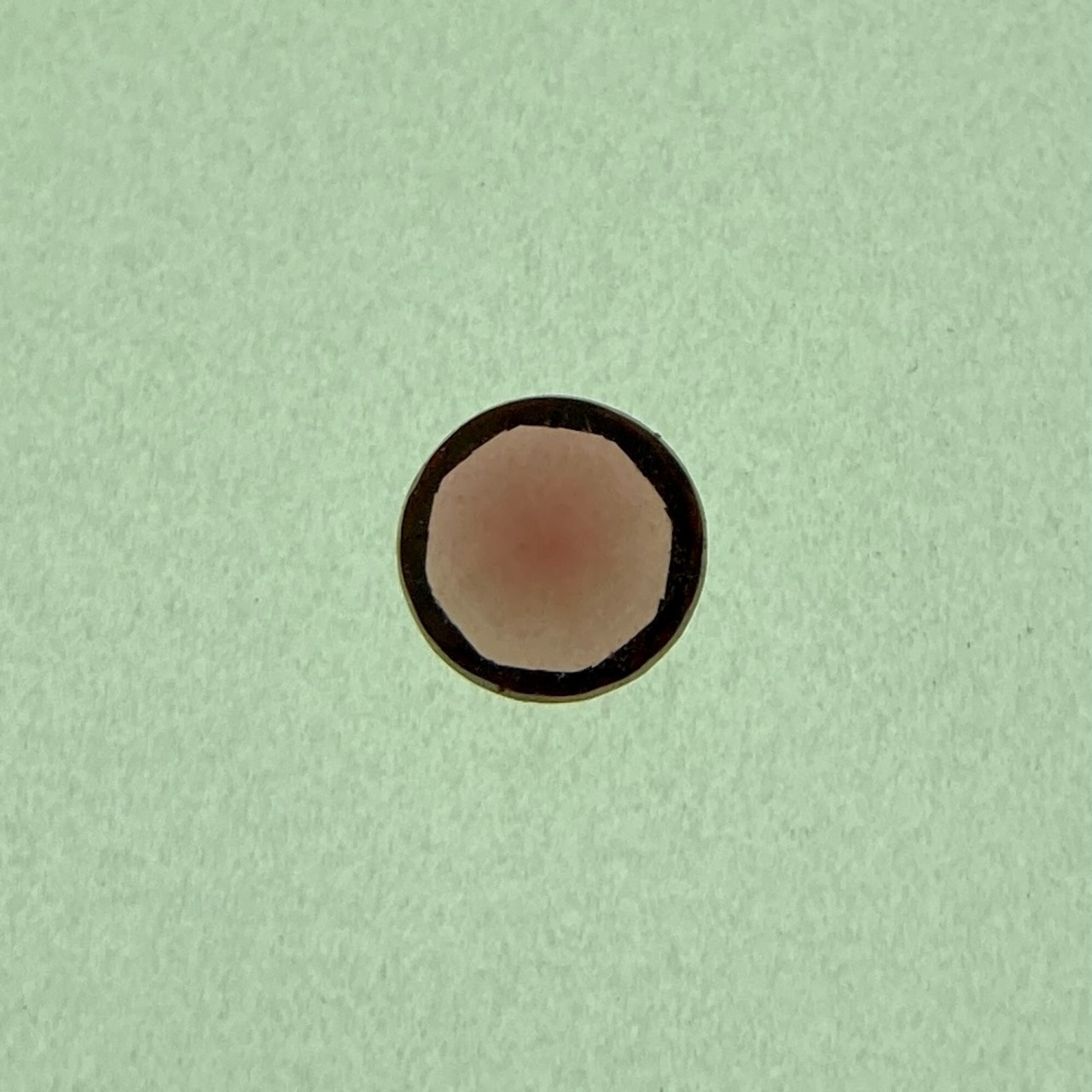 丸いスピネル 赤系 約3.2*2.1mm r-0520