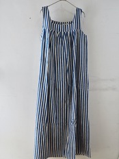 237g004 no sleeve one piece