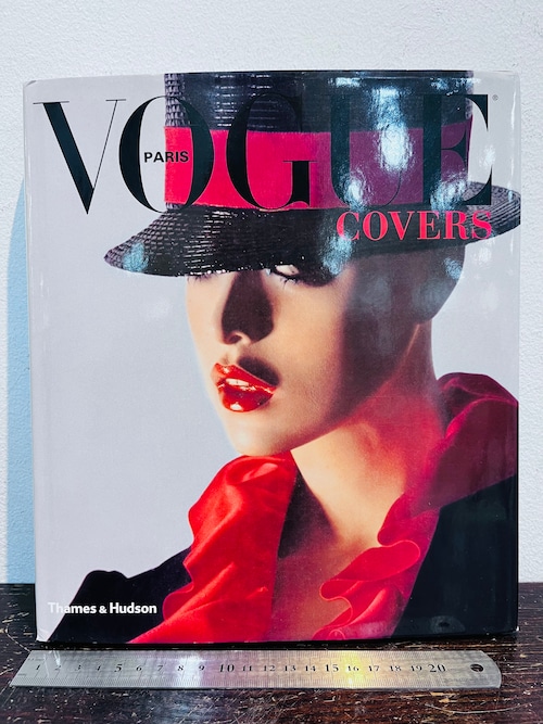 PARIS VOGUE COVERS  カバー  ヘルムート・ニュートン撮影