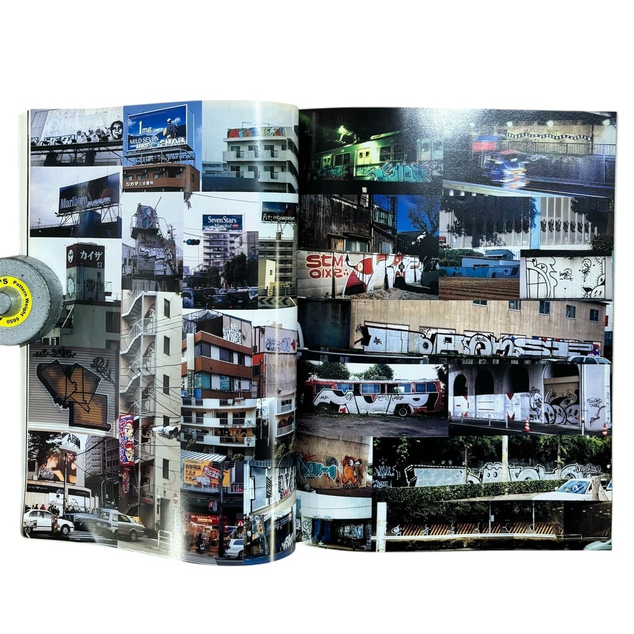 古本】KAZE MAGAZINE ISSUE 4 | stacks bookstore