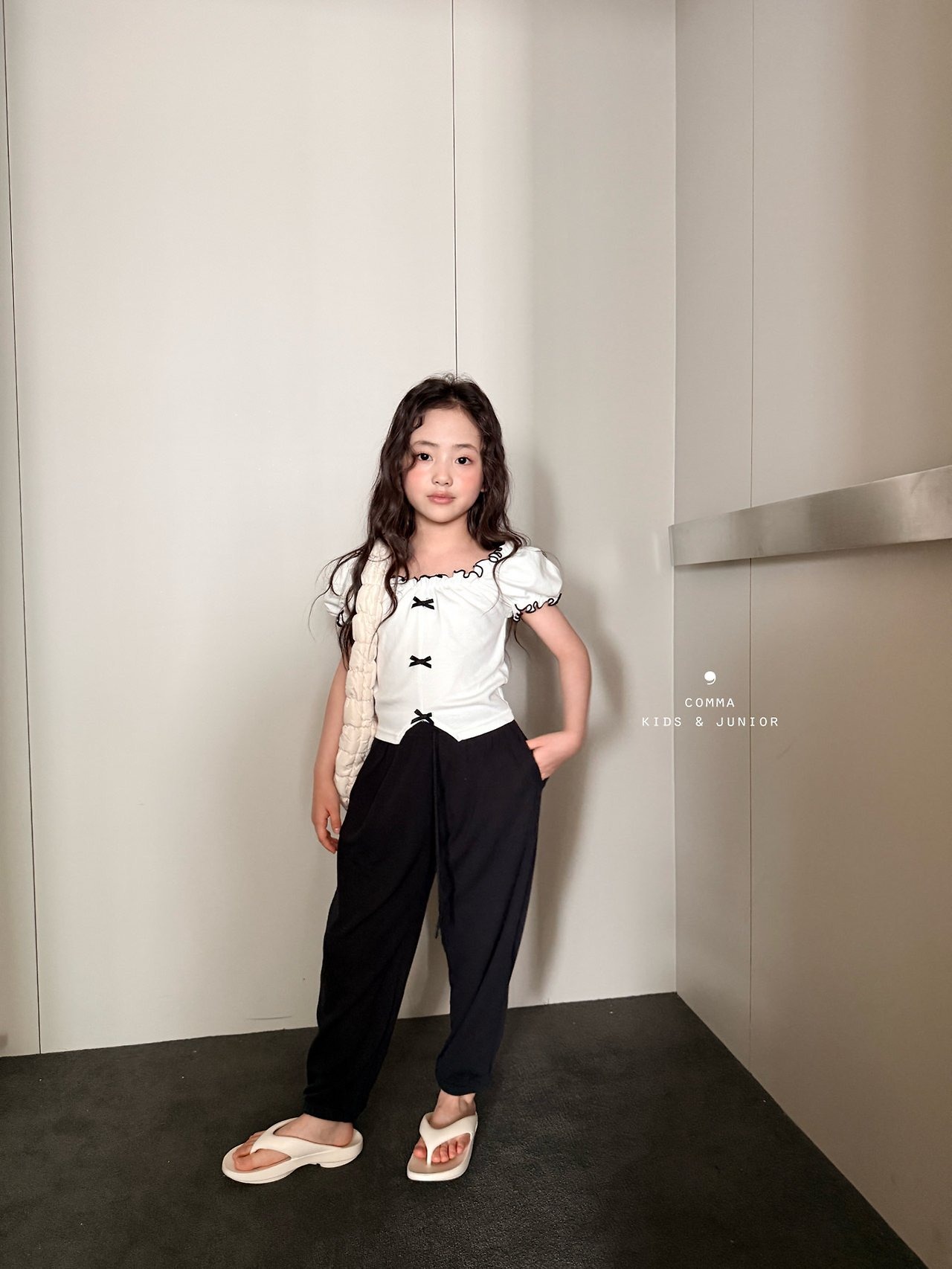 [COMMA] Ribbon Shoulder Tee (140/150) / [콤마] 리본숄더티 (140/150)