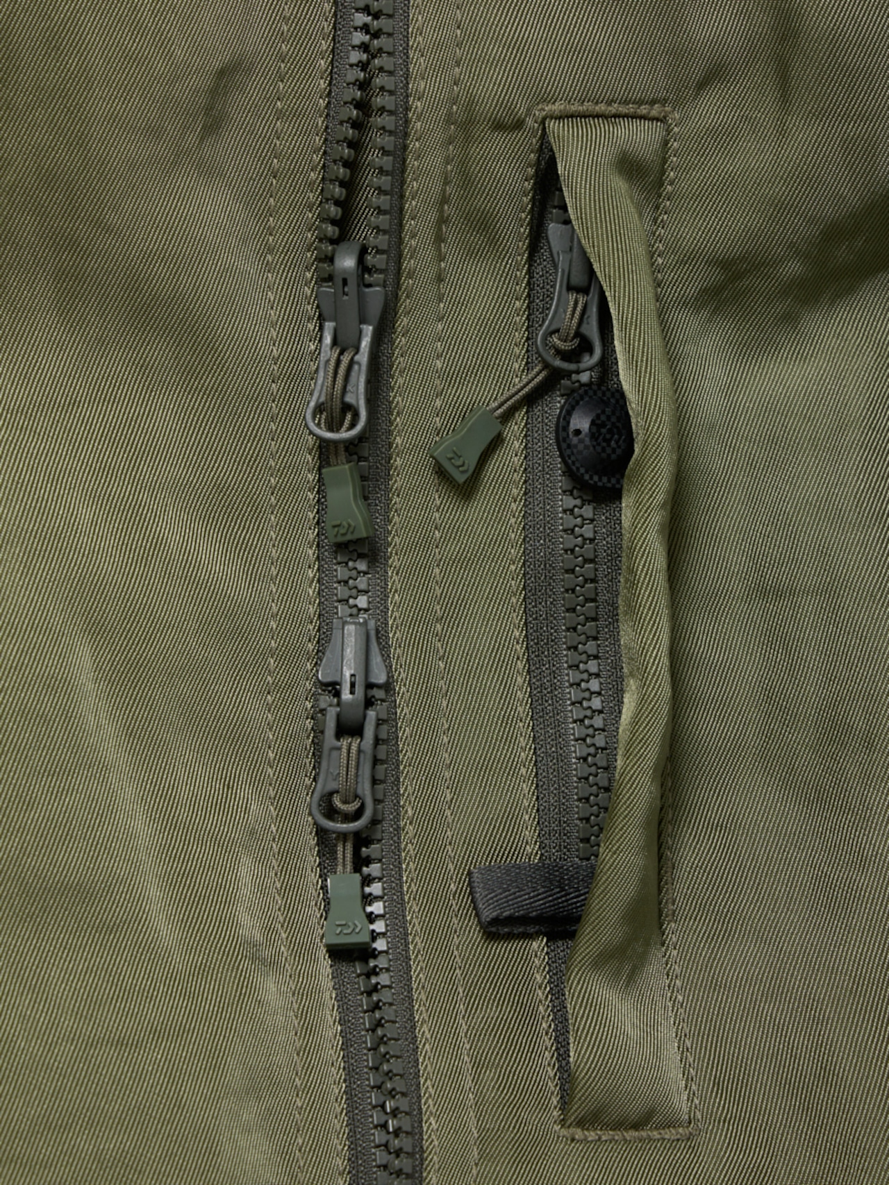 【DAIWA PIER39】TECH REVERSIBLE MA-1 DOWN JACKET
