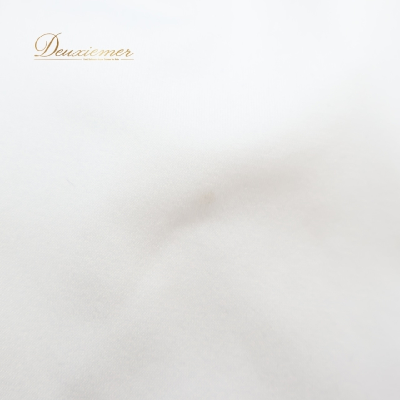 社交ダンス 衣装 トップス ブラウス ホワイト系 チャコット Chacott 白 ラインストーン キラキラ 長袖 伸縮 ストレッチ レッスン 練習 メッシュ生地 透け感 上品 かわいい シンプル 爽やか リボン