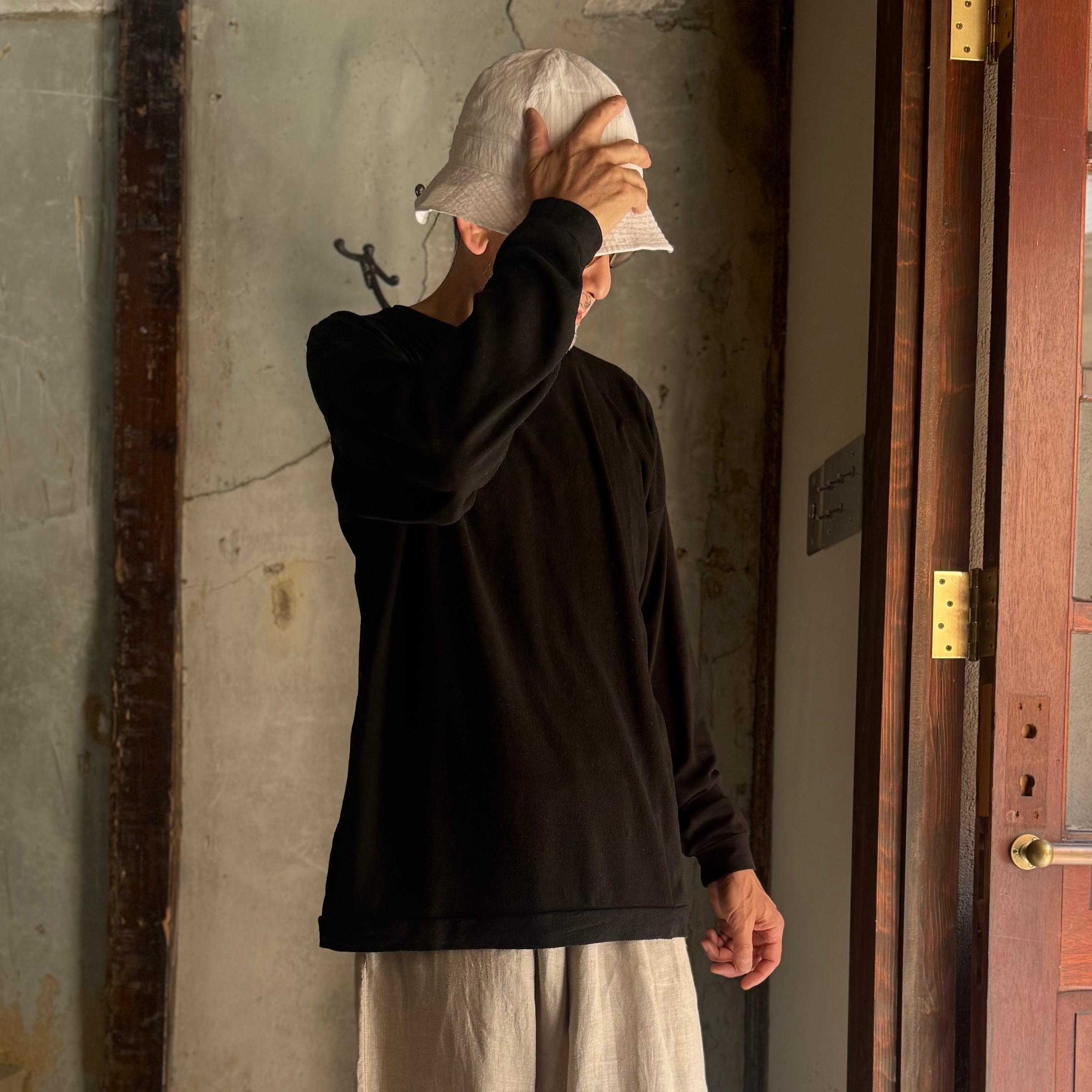 MITTAN T-42 強撚絹紬糸ワイド長袖 黒