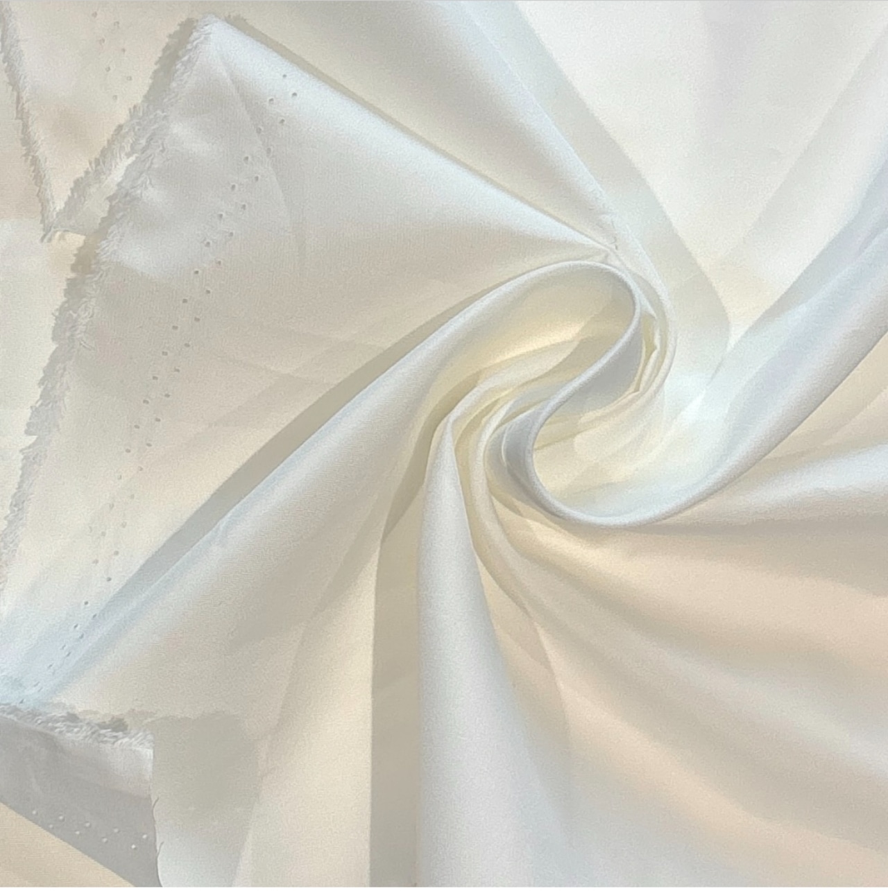 TB359◆3m◆ラスト1点!◆M◆綿100%タイプライター生地◆オフホワイト