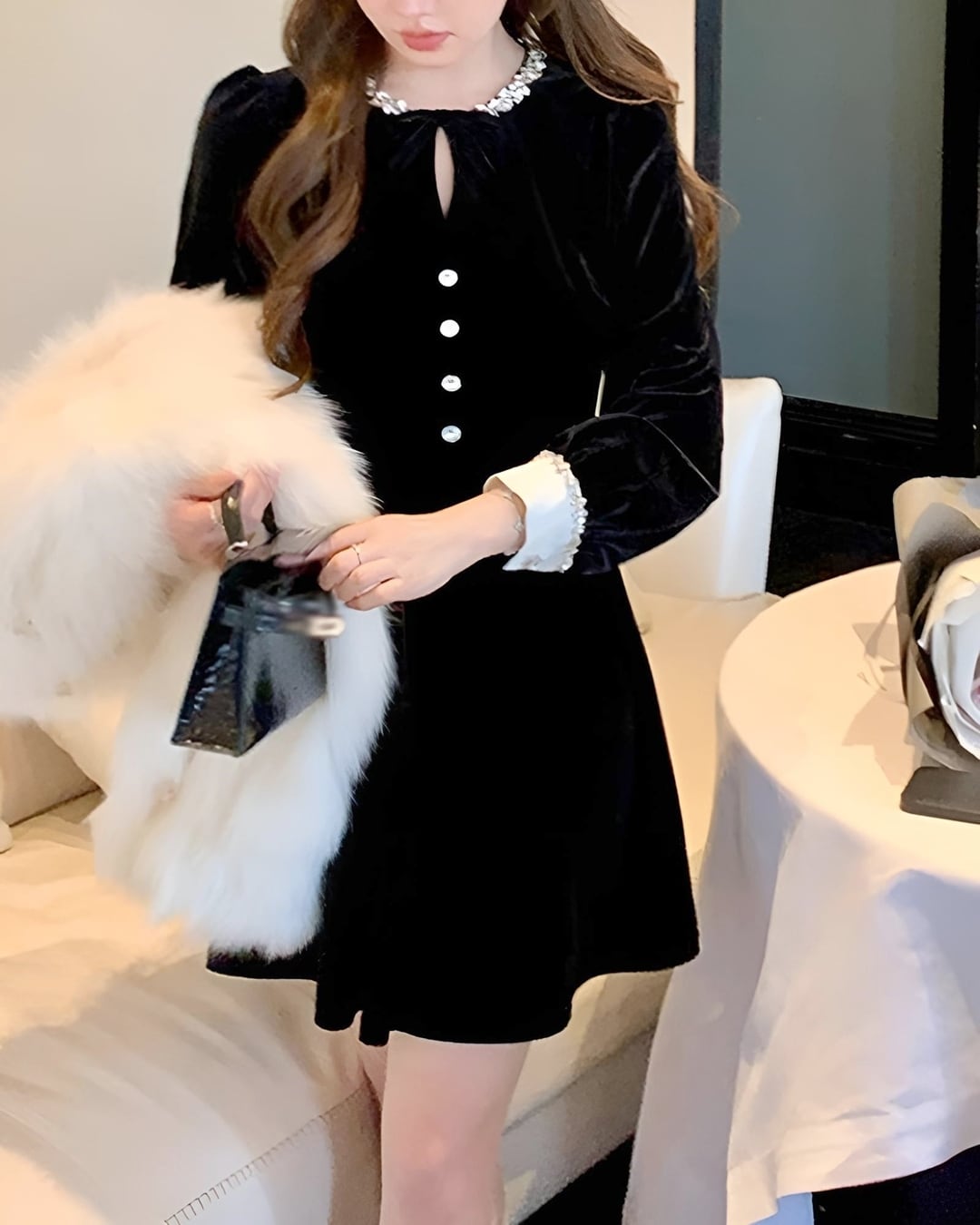 ベルベットオープンリボンビジューワンピース(ショート、ロング) 24W11061