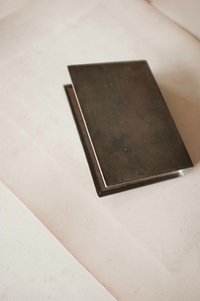 フランス 雌鹿と青い瞳とマッチホルダー エタン製 アンティーク