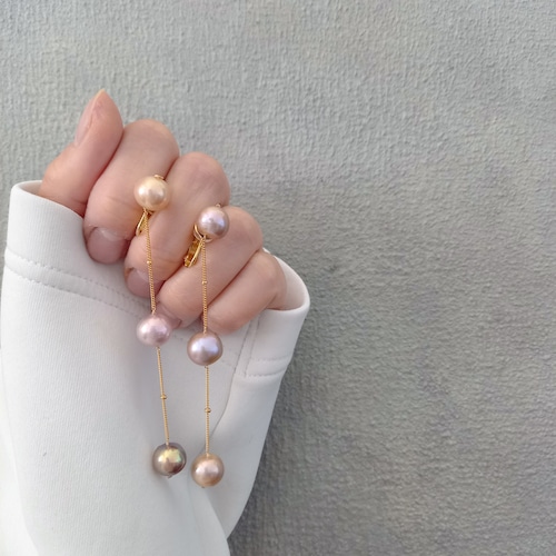 桜井玲香さん着用14kgf*Natural color Pearls station pierced earrings / earrings