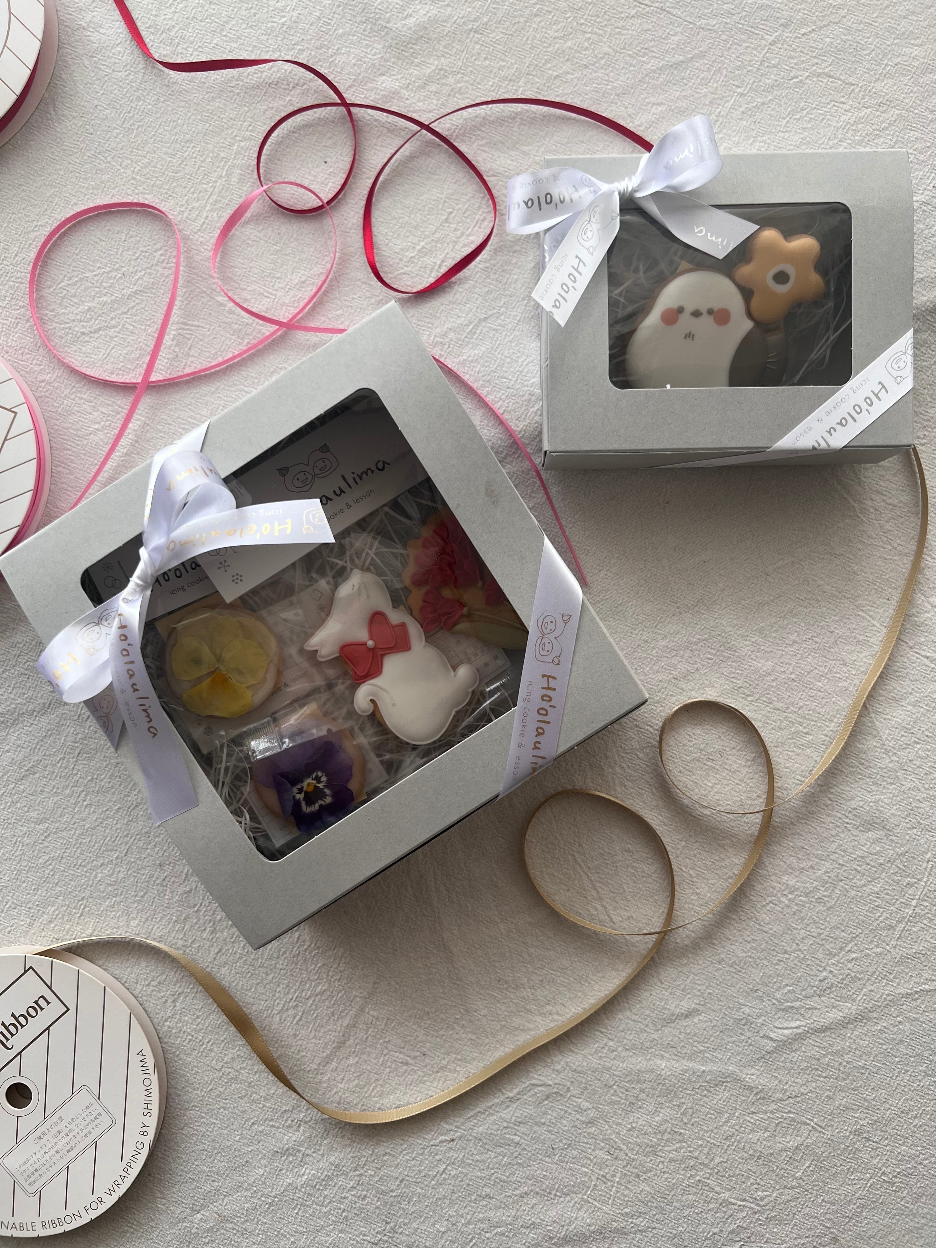 【オプション】ギフトBOX（小）＋リボンラッピング（※お菓子は別売りです）