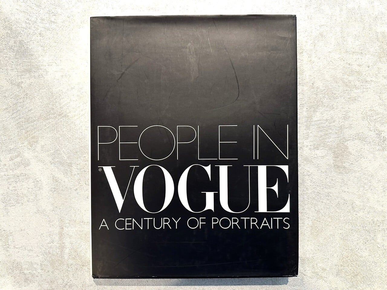 【VF357】People in Vogue: A Century of Portraits /Robin Derrick
