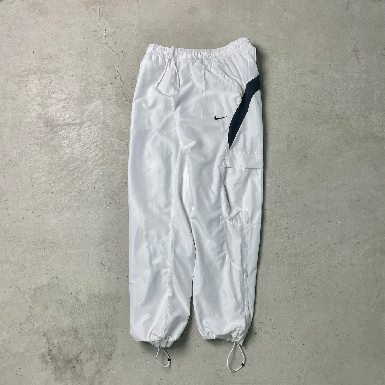 NIKE ナイキ ナイロンパンツ ウォームアップパンツ サイドポケット 