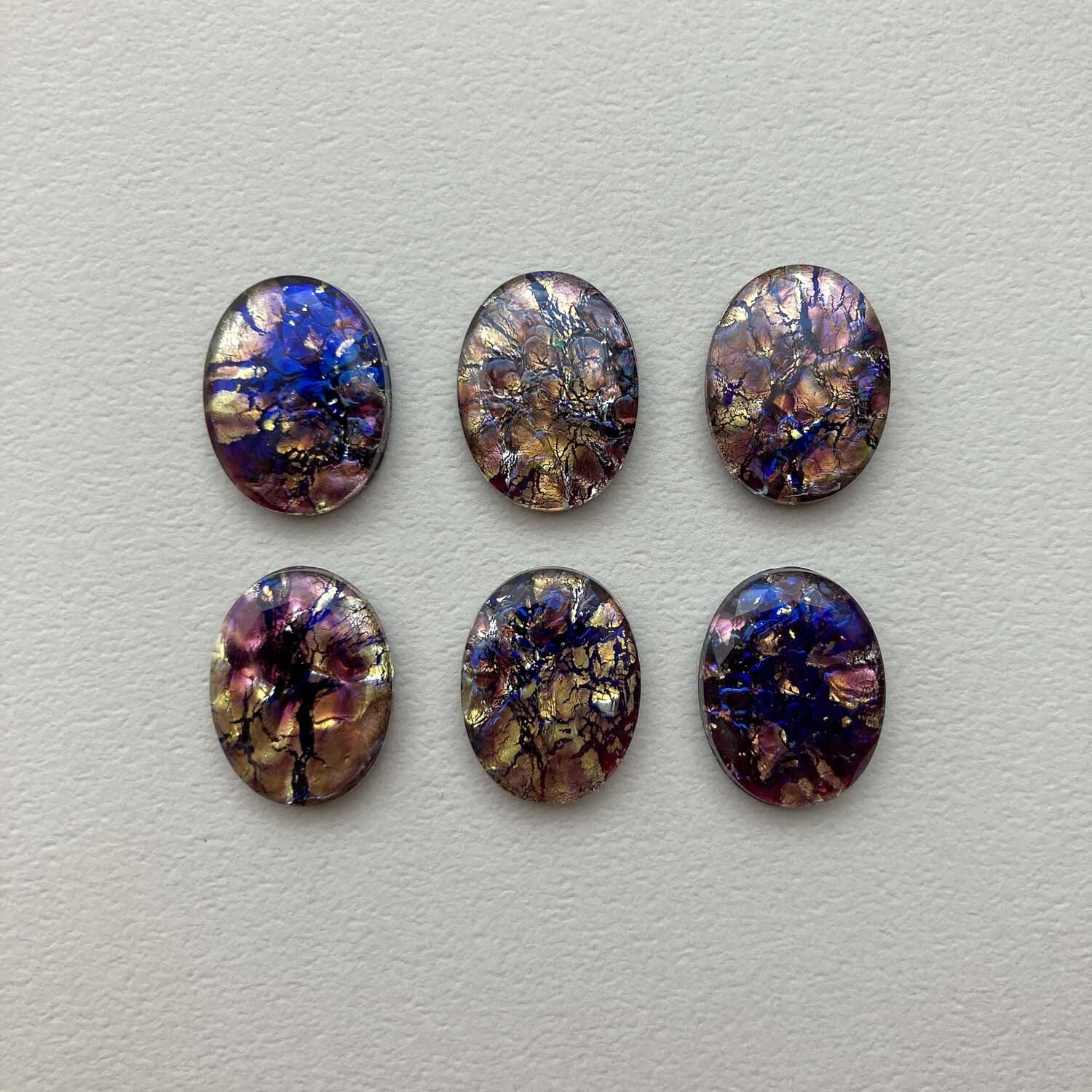 再入荷〉銀箔入りオーバルチェコアートガラスカボション | Dua