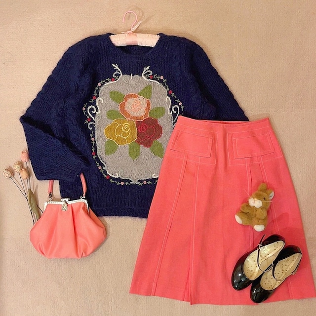 rose frame embroidery knit sweater