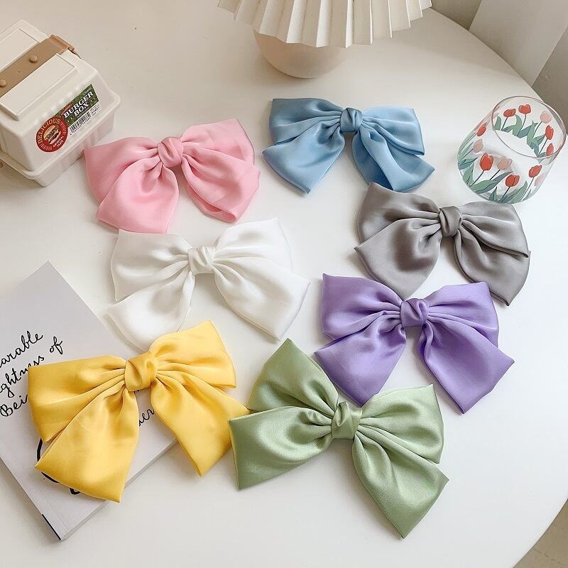 サテンリボンヘアピン トップス バックレッドアクセサリー ブラック・アイド・ピーズ10469116043