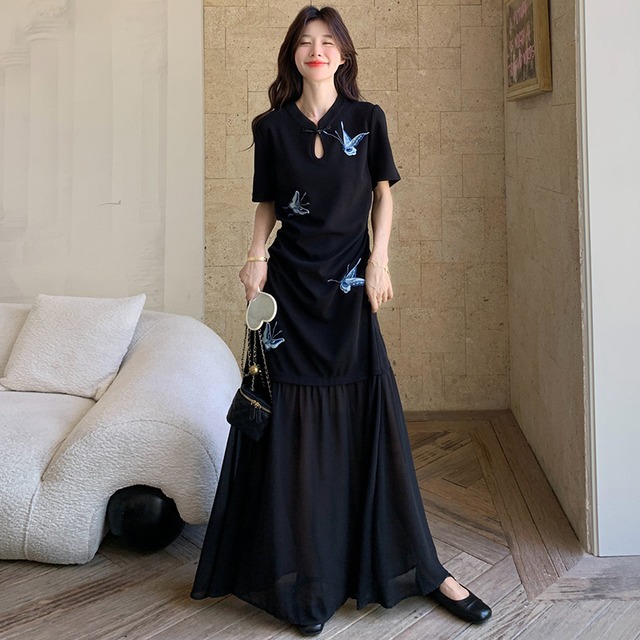 【MOBAIシリーズ】★チャイナ風ワンピース★ 改良型チャイナドレス 半袖 着痩せ ロング丈 蝶々柄 ブラック 黒い