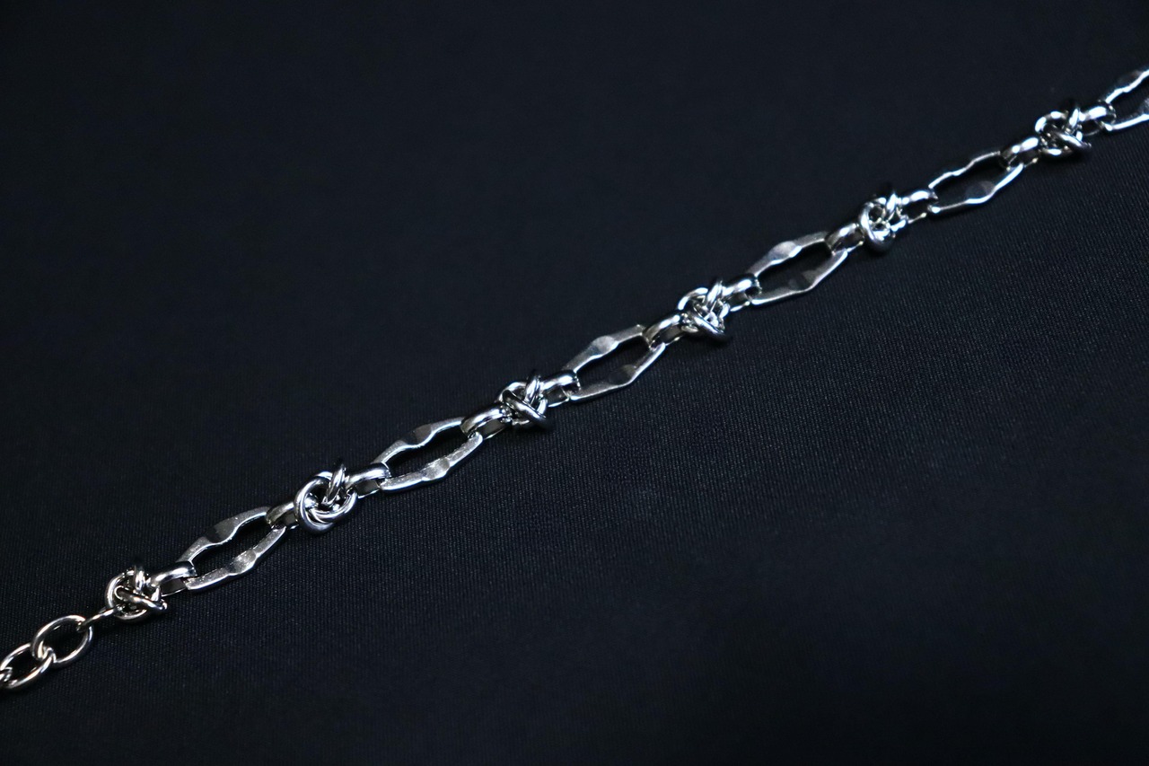 Struct Tie Chain Bracelet