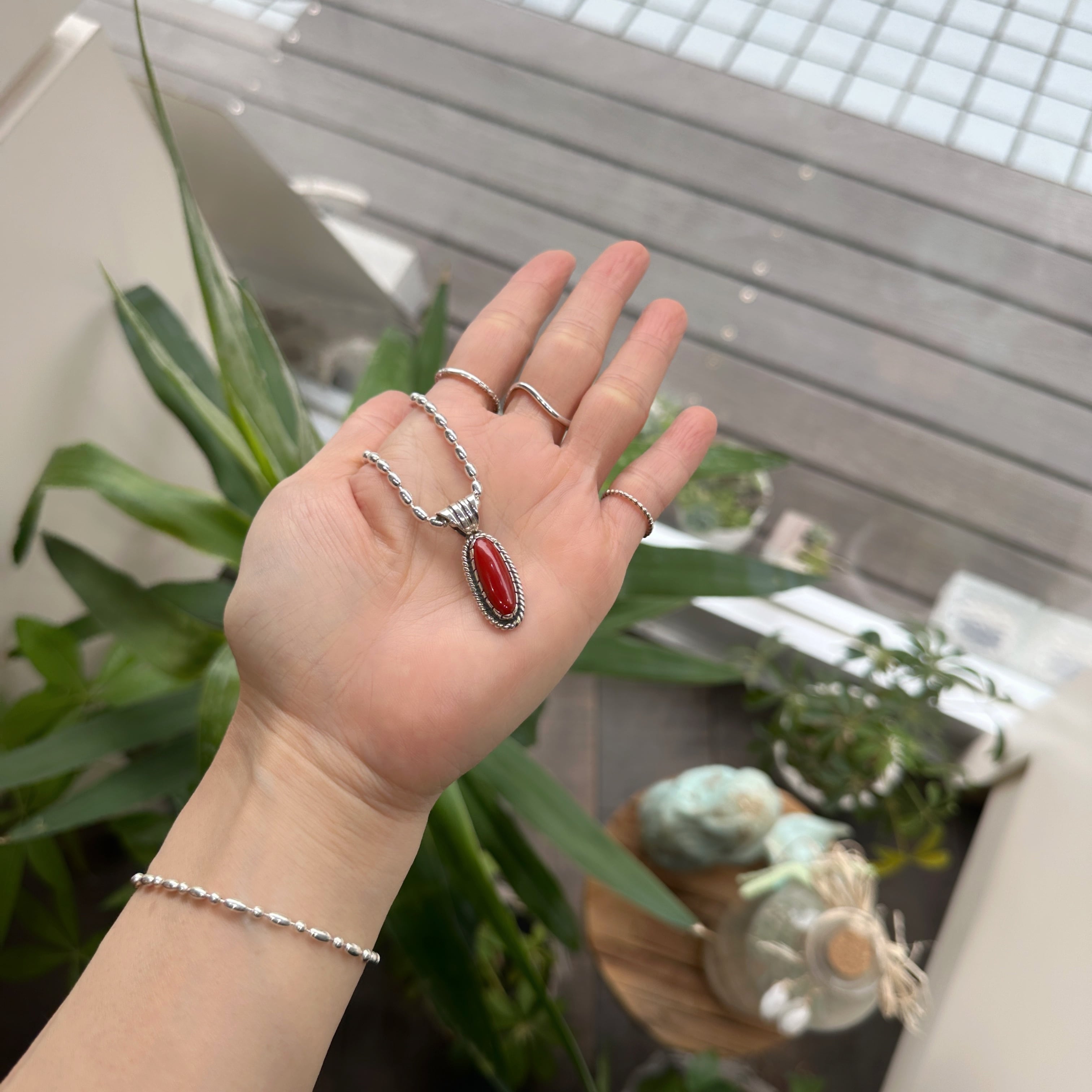 Indian Jewelry】レッド コーラル オーバル ペンダント ネックレス