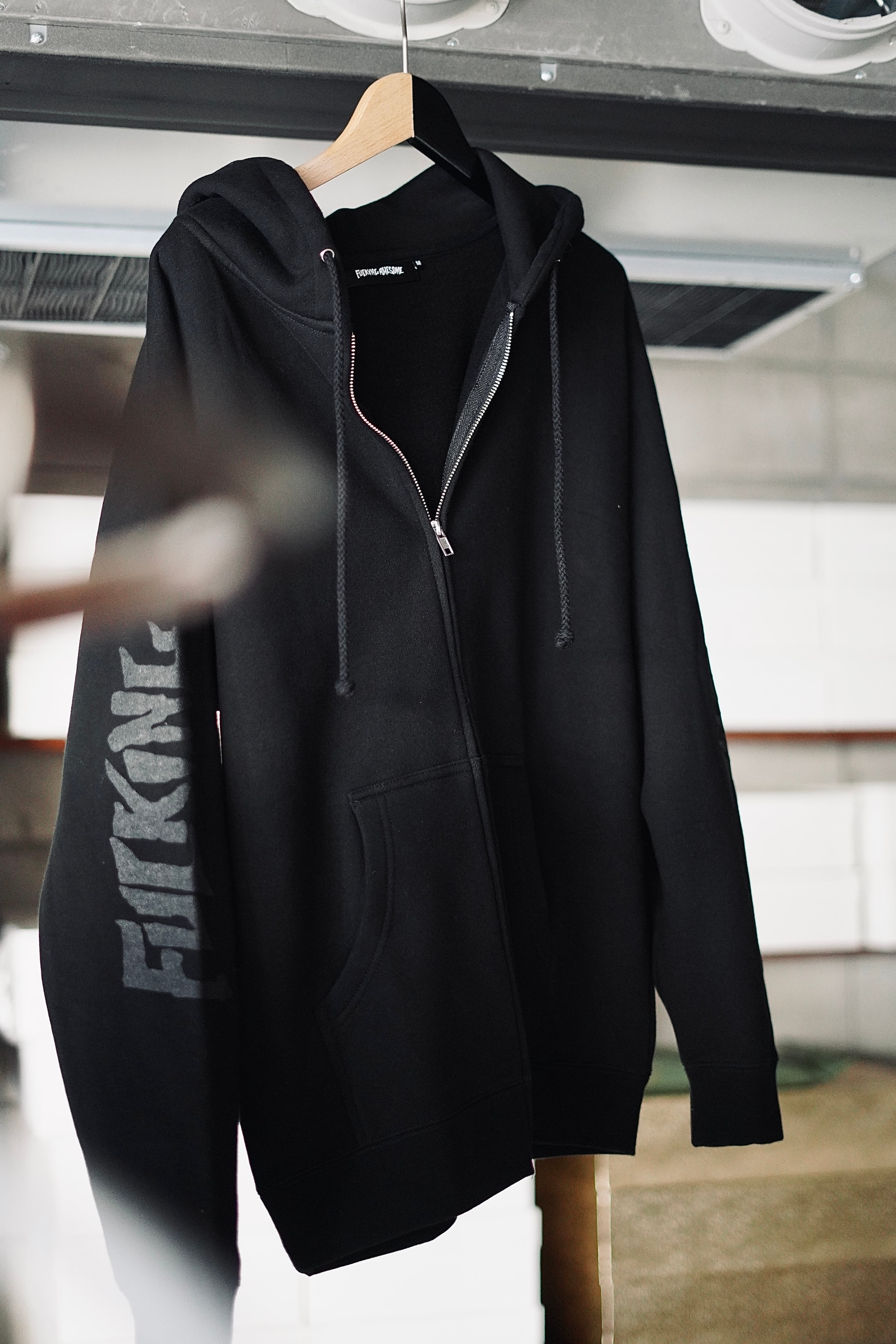 FUCKINGAWESOME / Stamp Zip Up Hoodie (Black) | JUQUI Online