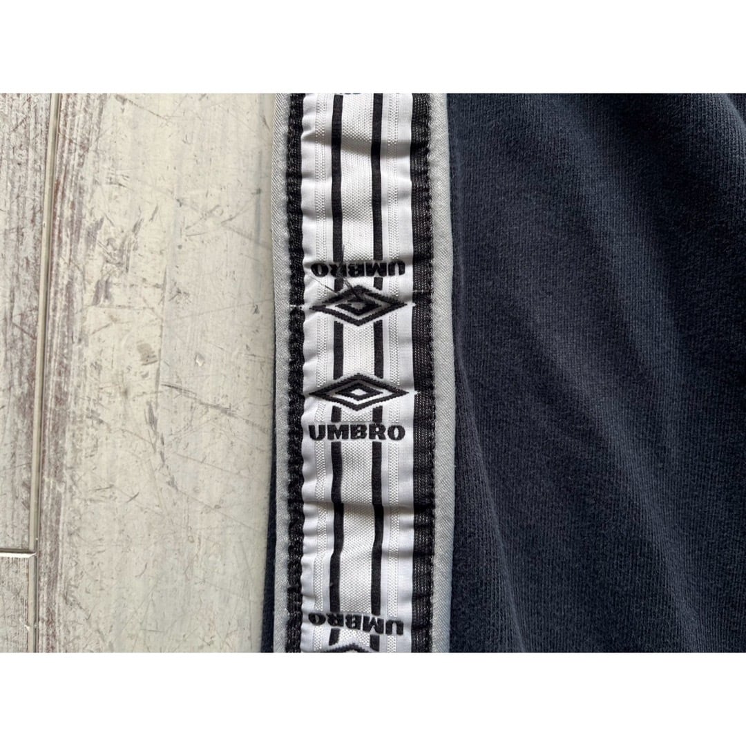 UMBRO- 90's Ajax away training sweat pants | ROOT online