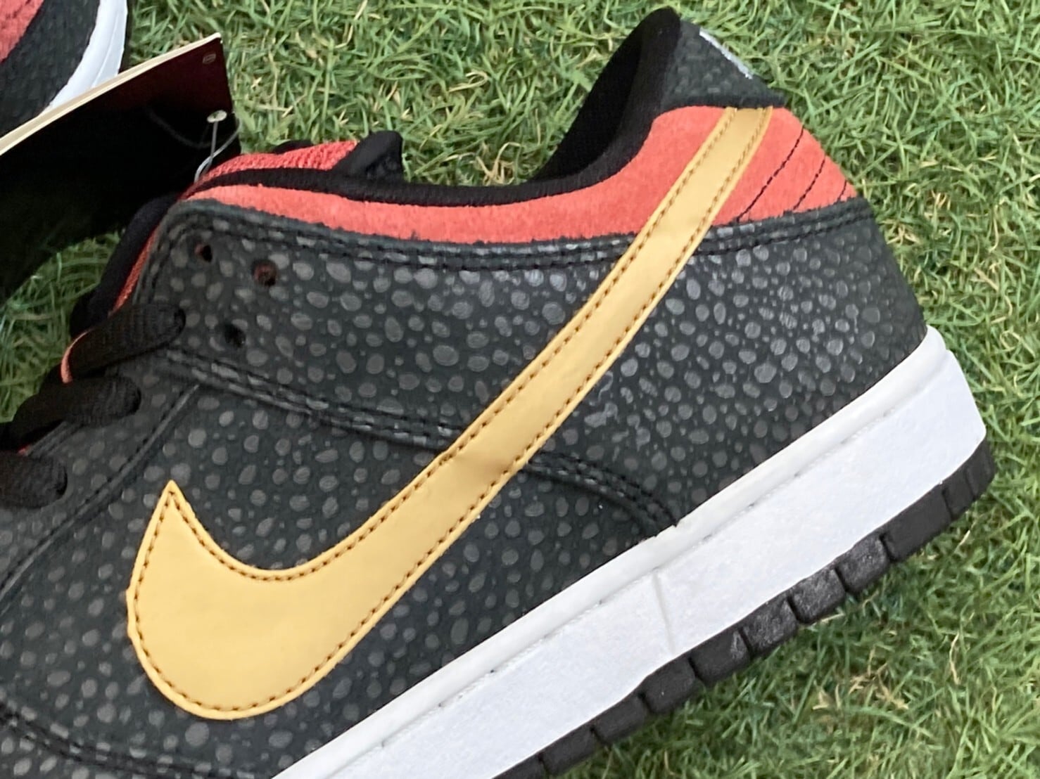 NIKE SB DUNK LOW PREMIUM QS BROOKLYN PROJECTS WALK OF FAME 504750 