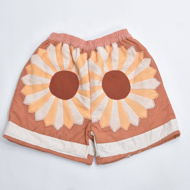 Remake リメイク ハンドメイド パッチワーク キルト デザイン ルーズシルエット ショートパンツ ブラウン 花柄 幾何学 再構築 短パン ツギハギ W67～104cm