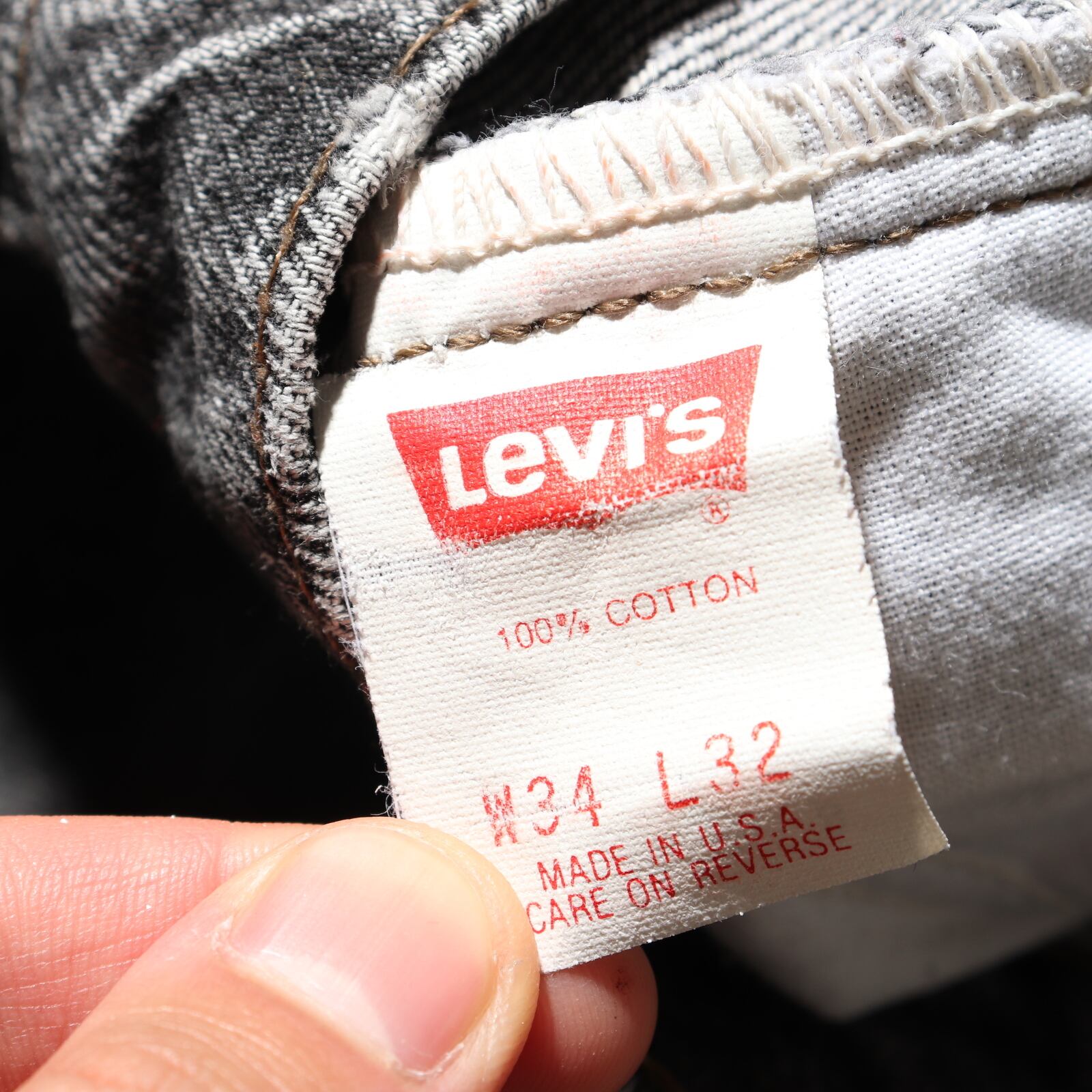 美品 34×32 実寸31×29 Levi