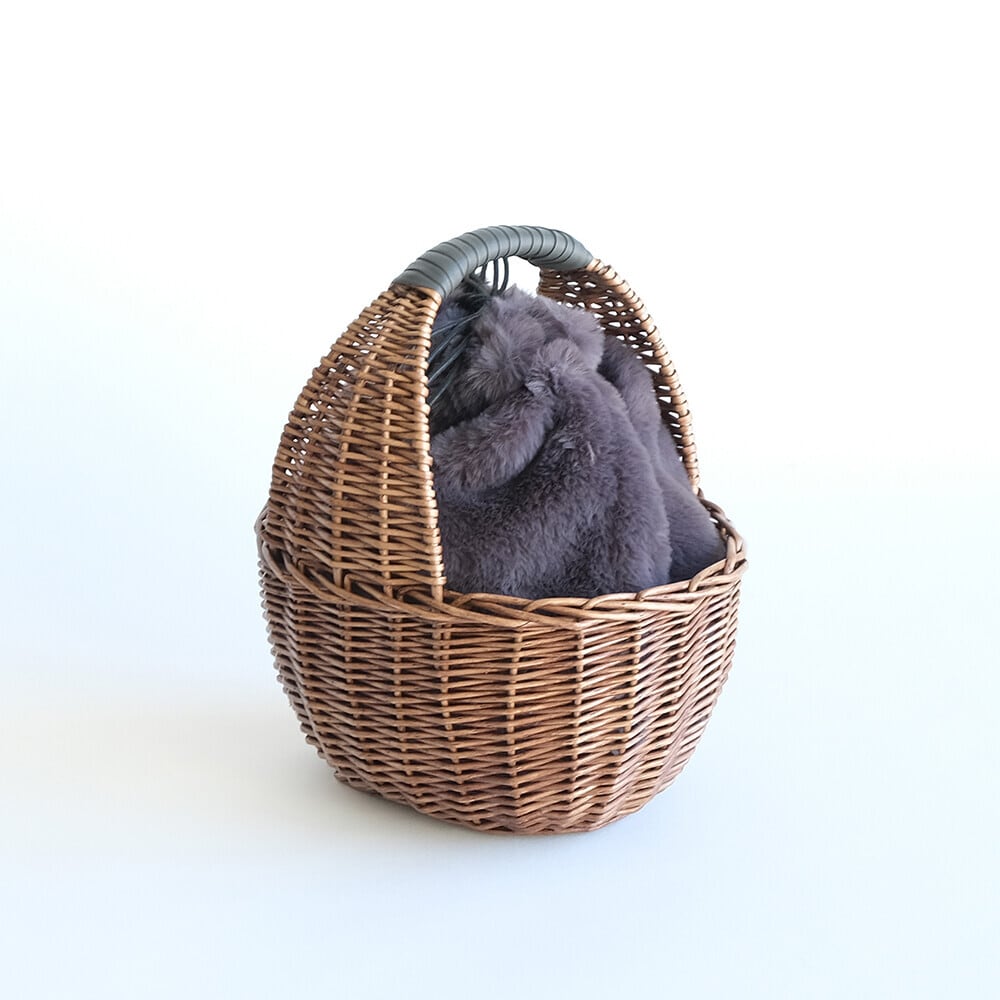Basket bag with fur drawstring (charcoal)