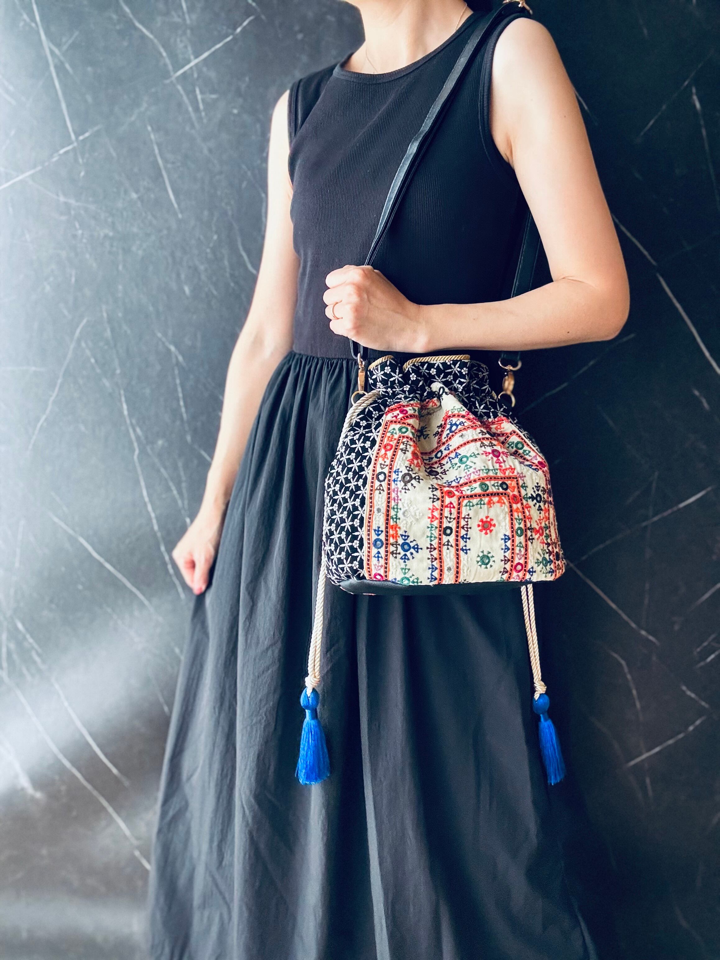 バロチ刺繍 | Balochito ｜ バロチ刺繍ベスト専門店
