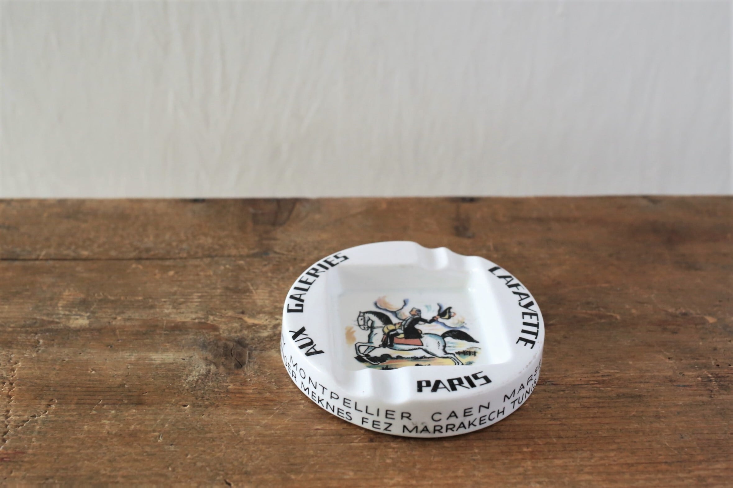 フランス アンティーク ヴィンテージ サルグミンヌ製 『ギャラリーラファイエット』 灰皿 N-0468