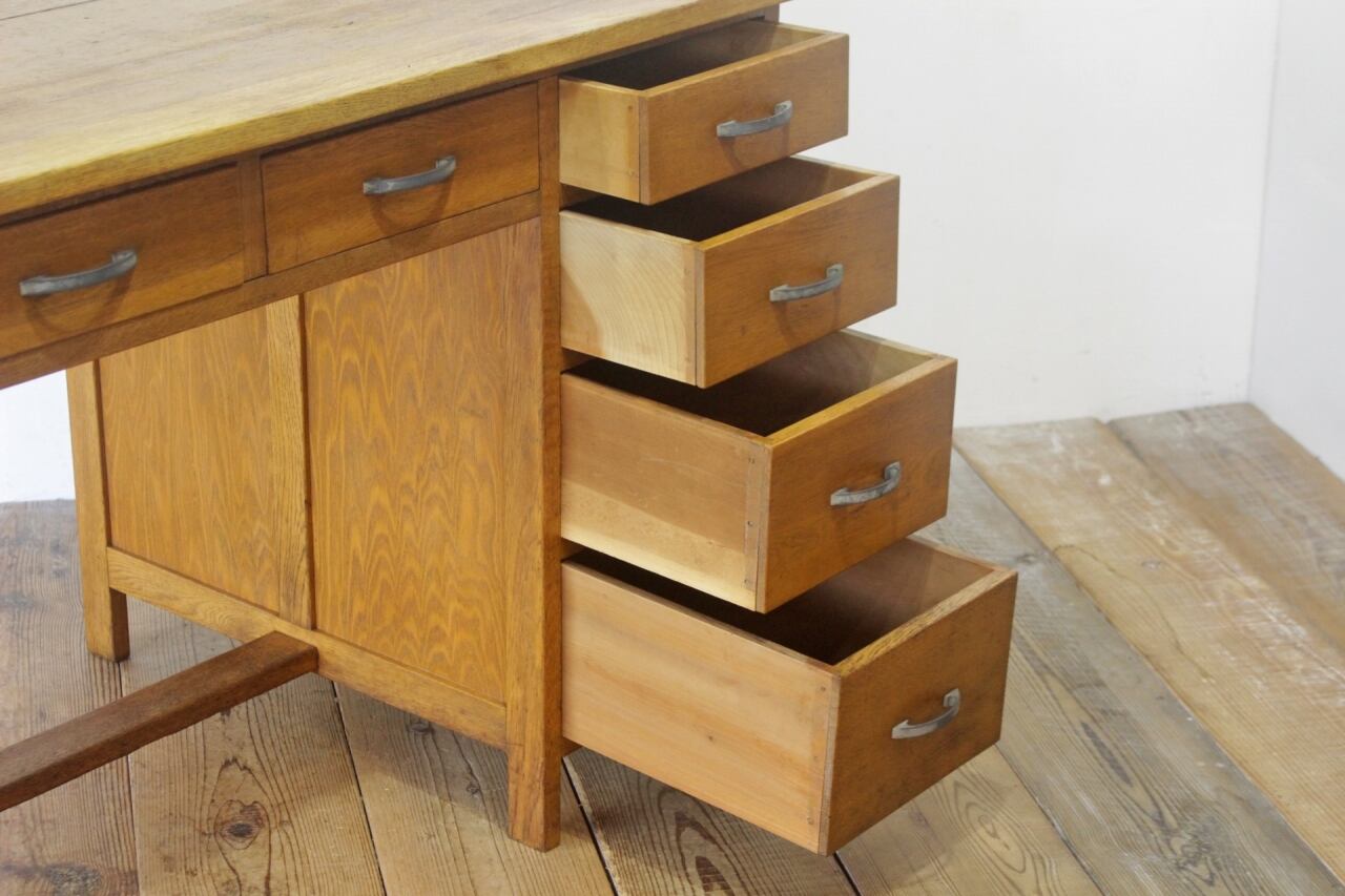 レトロ 片袖デスク 机 書斎 作業台 引き出し 抽斗 6杯 収納 木製 古道具