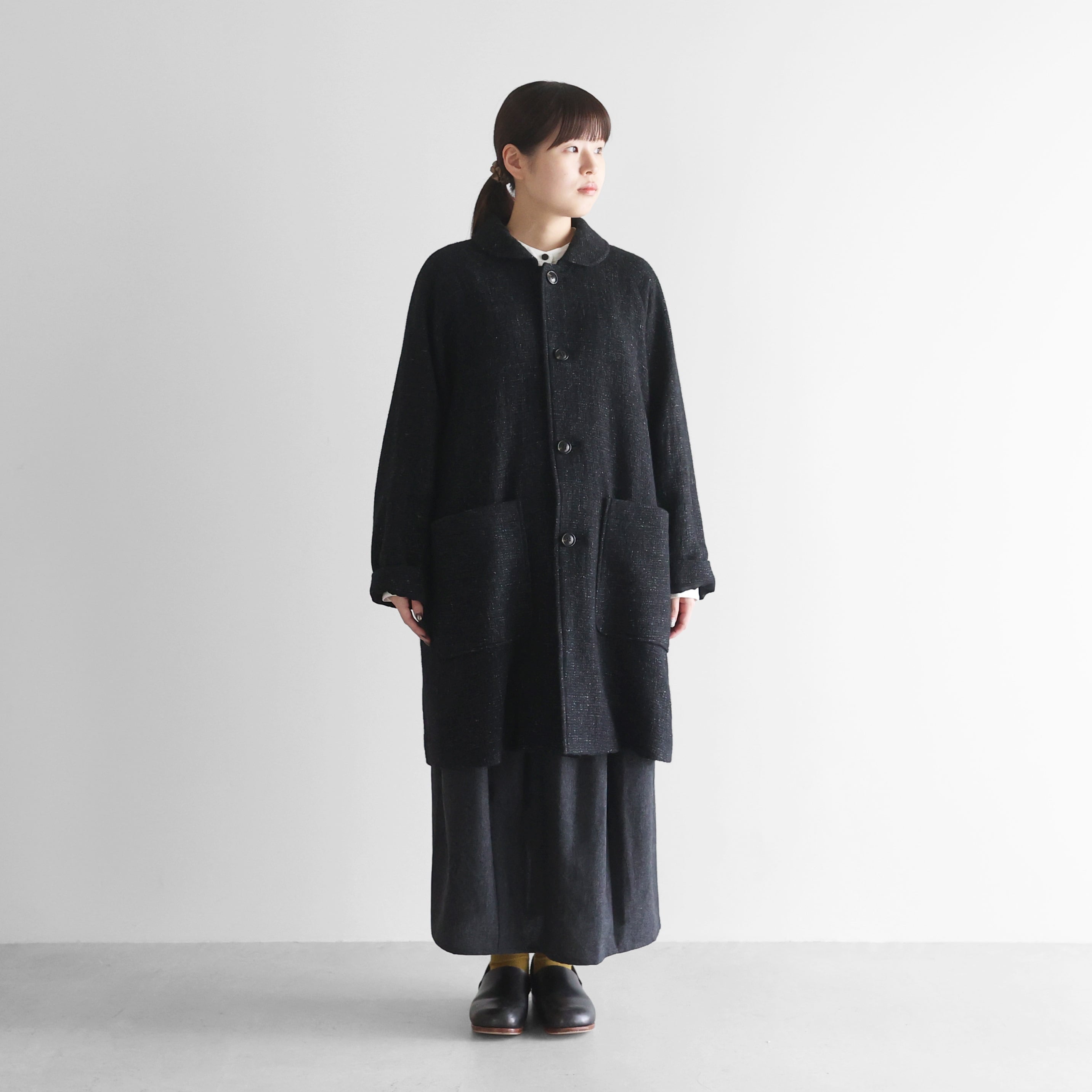 HUIS “HUIS×尾州”縮絨リネンウールミドルコート　遠州織物　huis HUIS×尾州 / 縮絨リネンウールミドルコート - ブラック | hinata