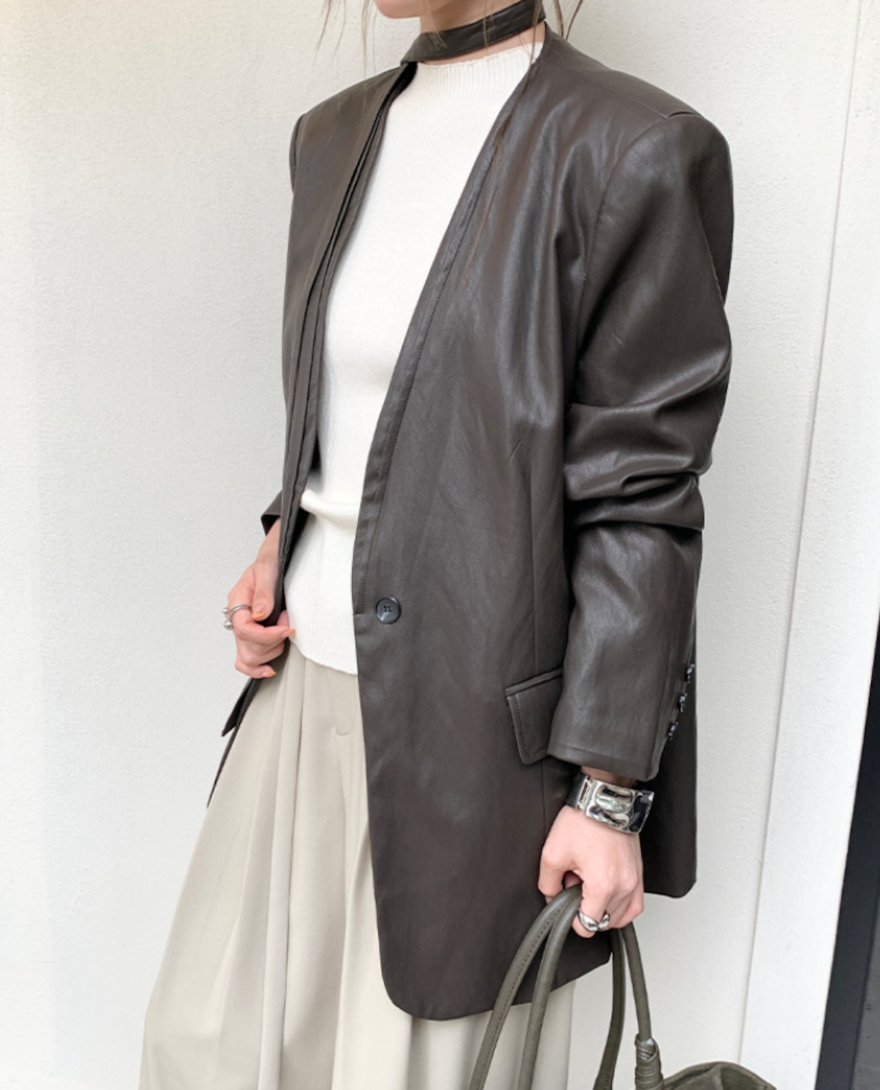 大人リラックス レザー調ミドルジャケット