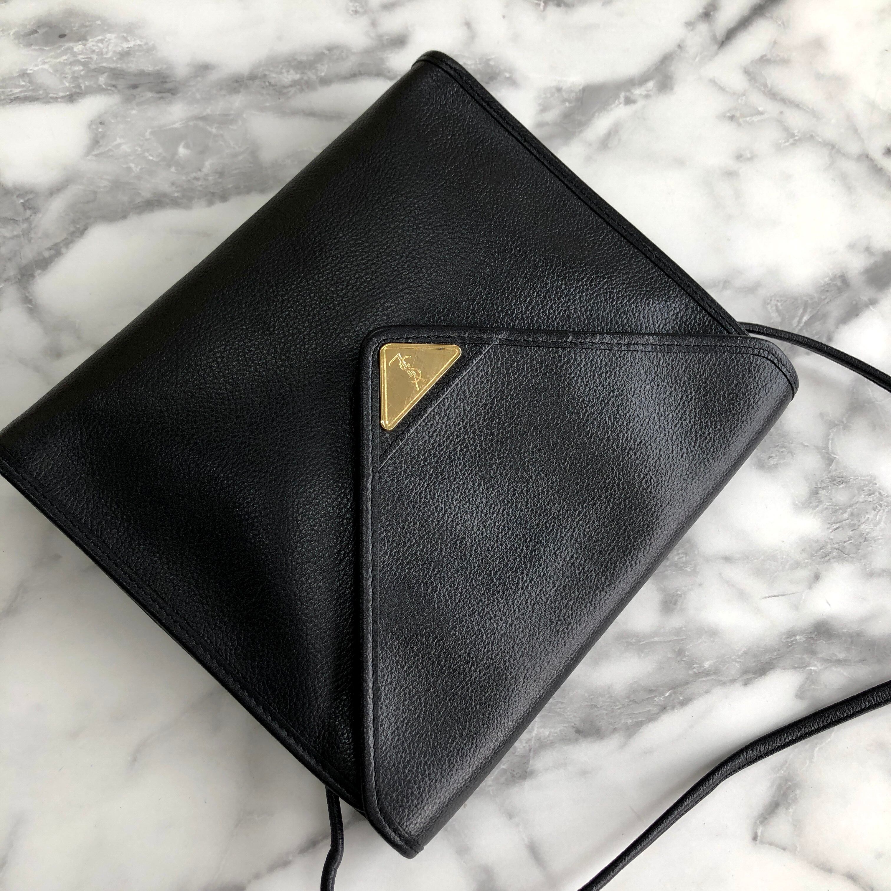 Yves Saint Laurent イヴ ・サンローラン カサンドラ 型押し Yves Saint Laurent イヴ ・サンローラン カサンドラ 型押し