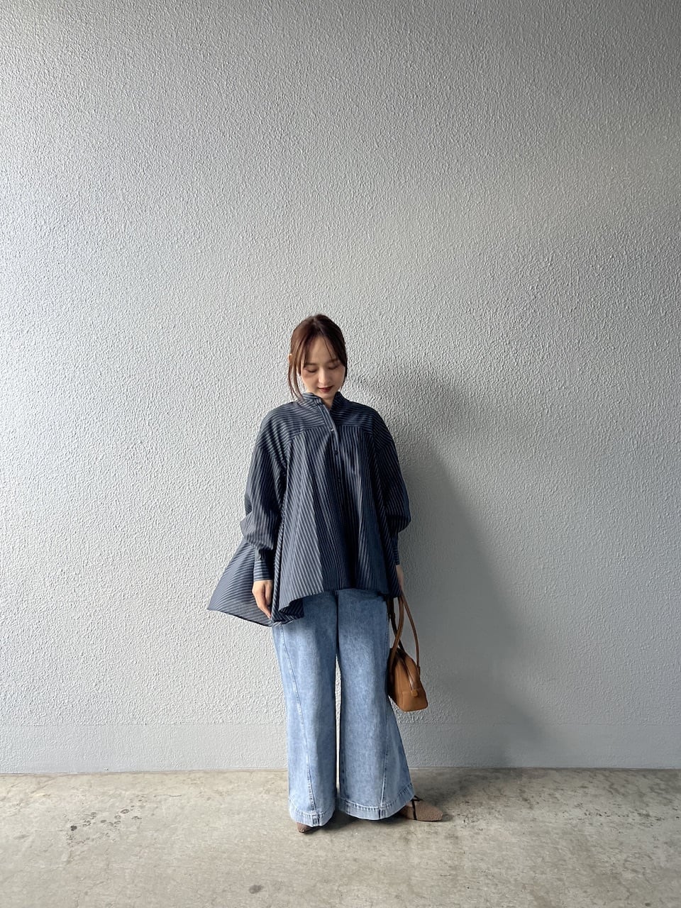 【PASSIONE】ストライプフレアシルエットシャツ