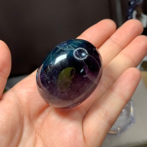 136たまご・綺麗な色合いフローライト