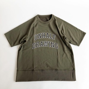 UNHALF DRAWING / SHOT SLEEVE SWEAT / カレッジロゴ / スウェット / カーキ