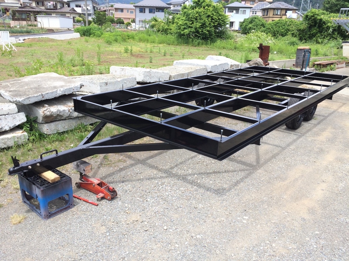 トレーラーハウス用 シャーシ 公道を走れない仕様にしたので 激安です 